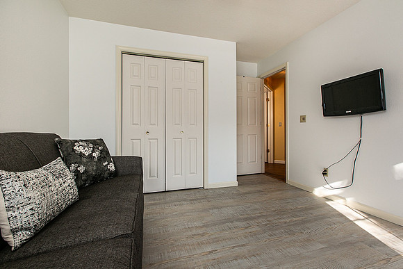 3274 LAKE RIDGE031