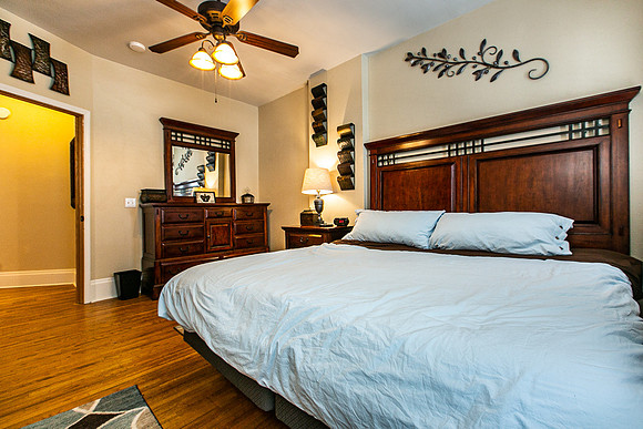 439 SUMMIT020