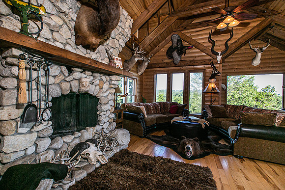 4757 N HAMMER RD023