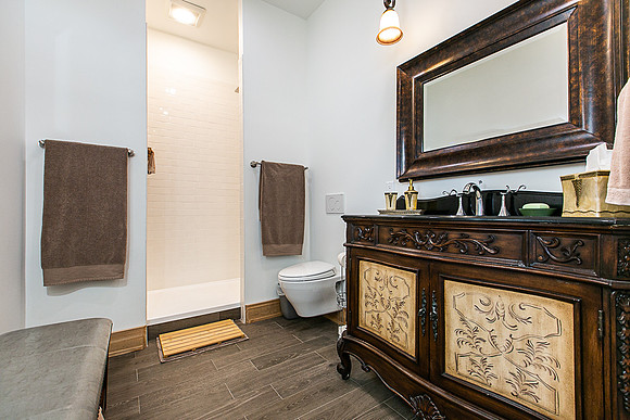 THE LODGE WEB039