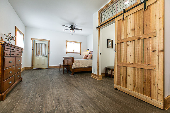 THE LODGE WEB036