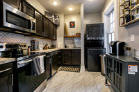 492 HAYDENS LN013