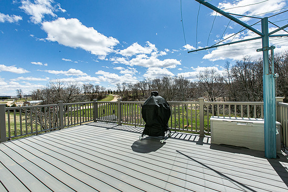 601 7TH AVE SW012
