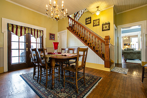 1245 HIGHLAND PL021