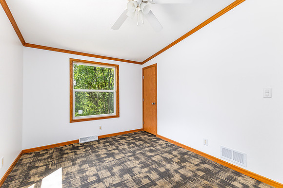 3881 SANDY HOOK RD034
