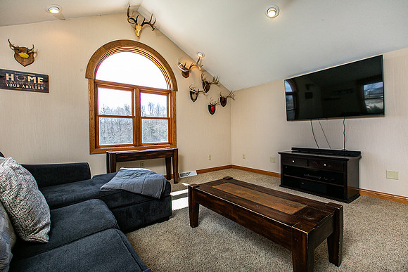 601 7TH AVE SW035