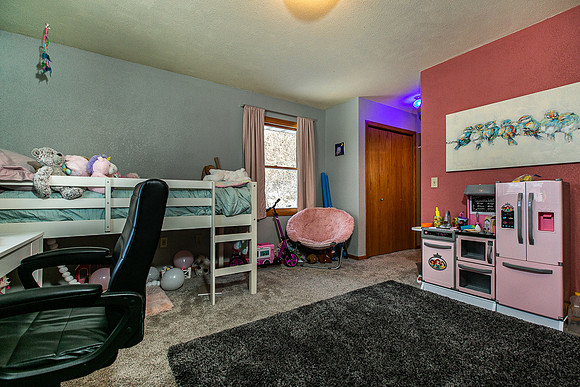 1364 BLUFF RD020