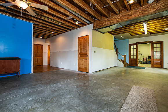 601 7TH AVE SW045