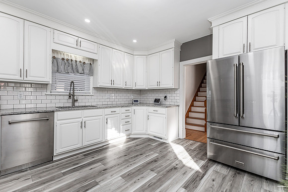 616 ELK ST 018