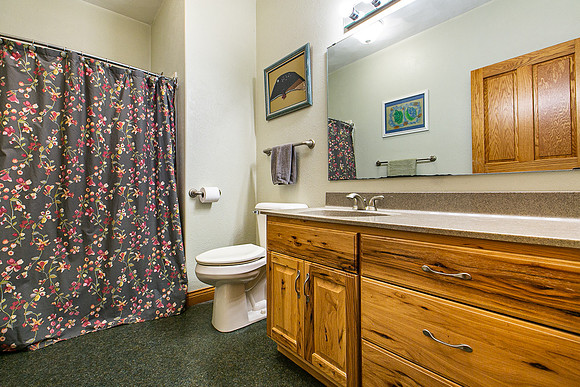 601 7TH AVE SW029