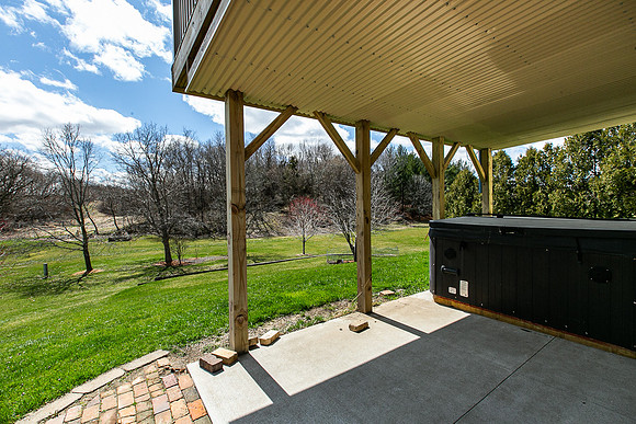 601 7TH AVE SW056