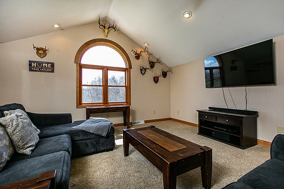 601 7TH AVE SW036