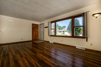 2222 WOODLAWN007