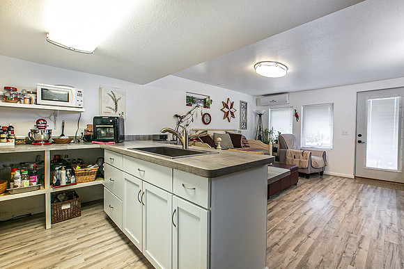 4757 N HAMMER RD043
